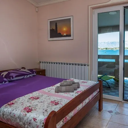 Apartment Weiss Vir